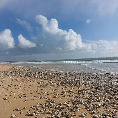 Maison A 8 Min A Pied De La Plage Avec Jardin Clos Et Ombrage Сен-Жорж-д'Олерон Екстериор снимка
