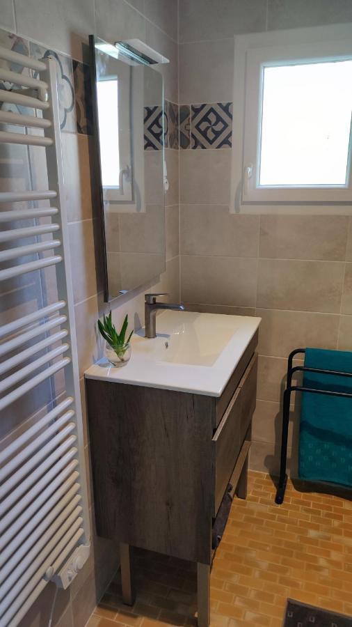 Maison A 8 Min A Pied De La Plage Avec Jardin Clos Et Ombrage Сен-Жорж-д'Олерон Екстериор снимка